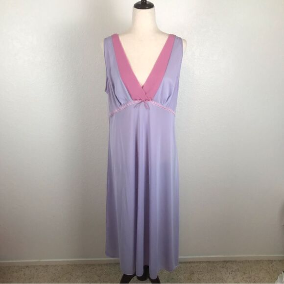 Vintage Dresses & Skirts - Vintage Vanity Fair lavender & mauve deep V neck & back Maxi slip dress XL*